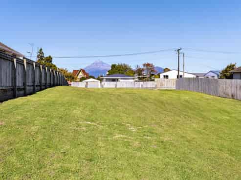 11 Banks Street, Marfell