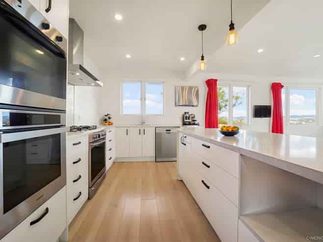 44 Chorley Avenue, Massey
