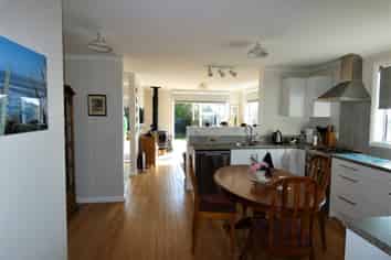 23 Gladstone Street, Westport