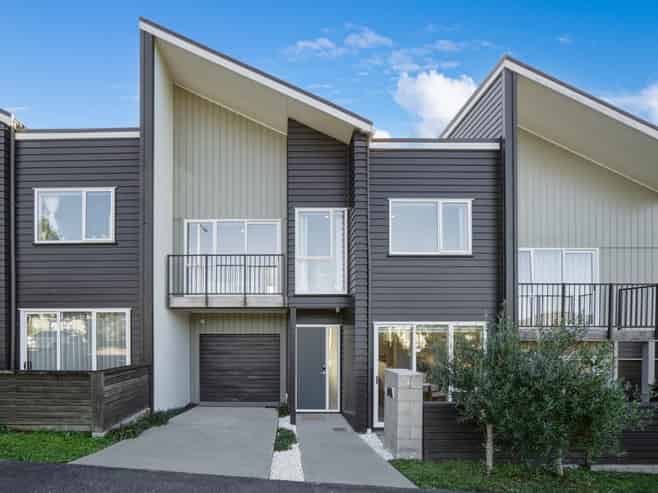4 Makura Road, Long Bay