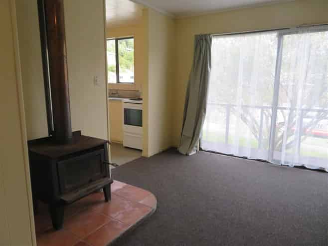1 Jasper Grove, Birchville