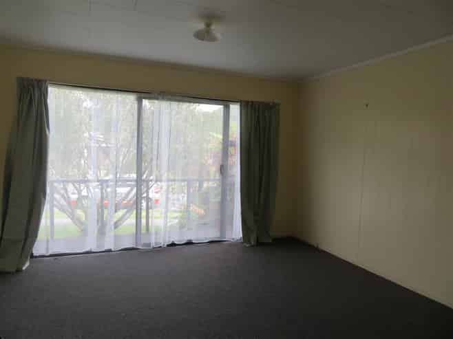 1 Jasper Grove, Birchville