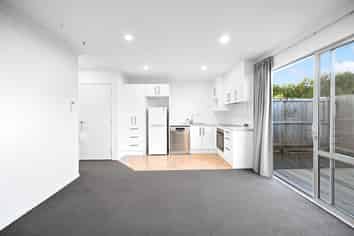 2/178 Old Farm Road, Hamilton East