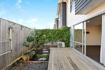 2/178 Old Farm Road, Hamilton East