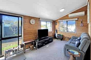 38A Hereford Street, West End
