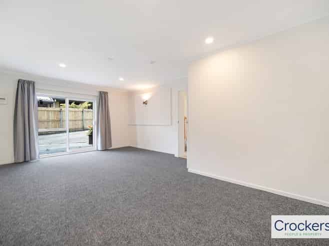 2/75 Atkinson Road, Titirangi