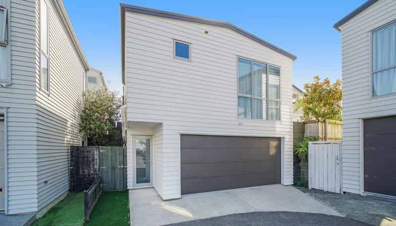 13 Lockheed Street, Hobsonville