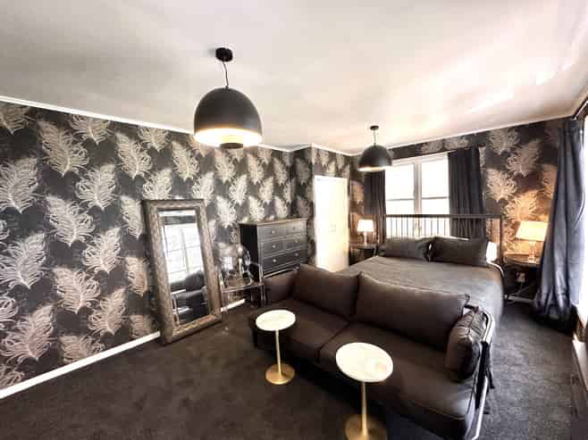 B/35 Patanga Cres (Bot) FULLY-FURNISHED STUDIO, Thorndon