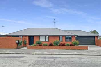 14 Windsor Street, Allenton