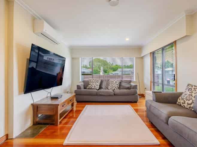 51 Downing Avenue, Pirimai
