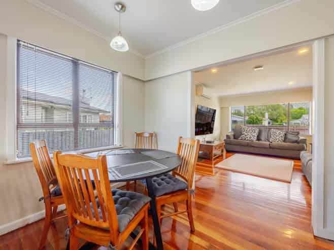 51 Downing Avenue, Pirimai