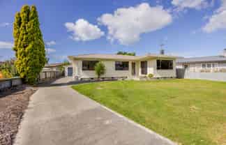 51 Downing Avenue, Pirimai