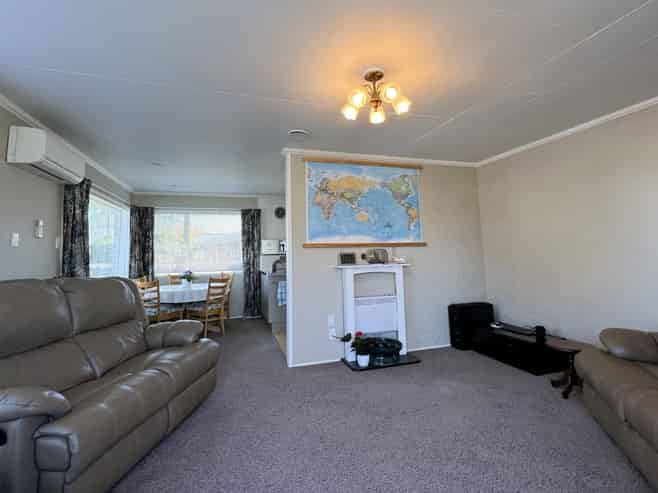 58 Saxbys Road, Deanwell