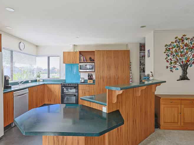 102 Church Road, Taradale