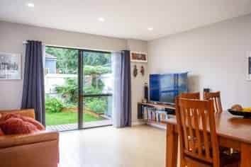 2/96 Poulson Street, Addington