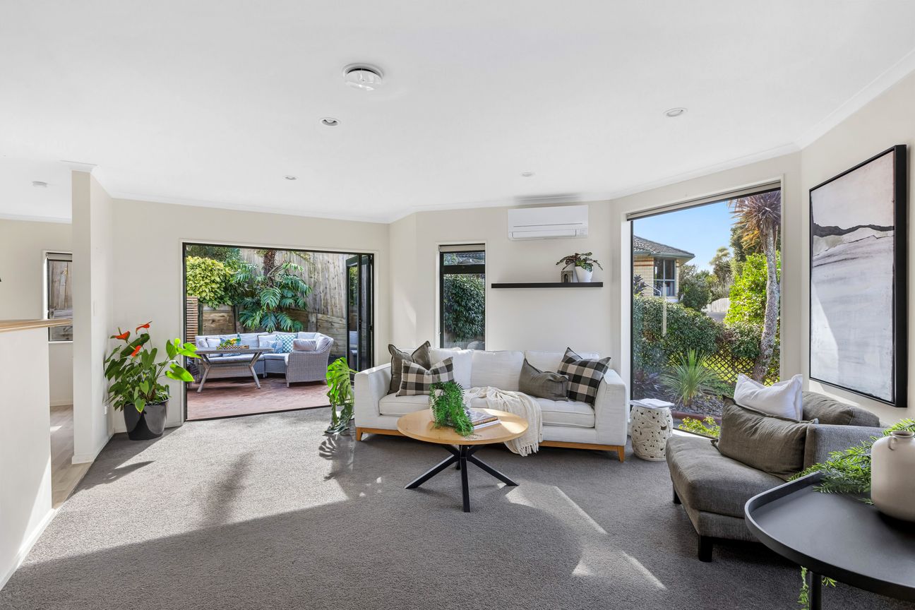 Multi Generational Family Home - Vista 6
