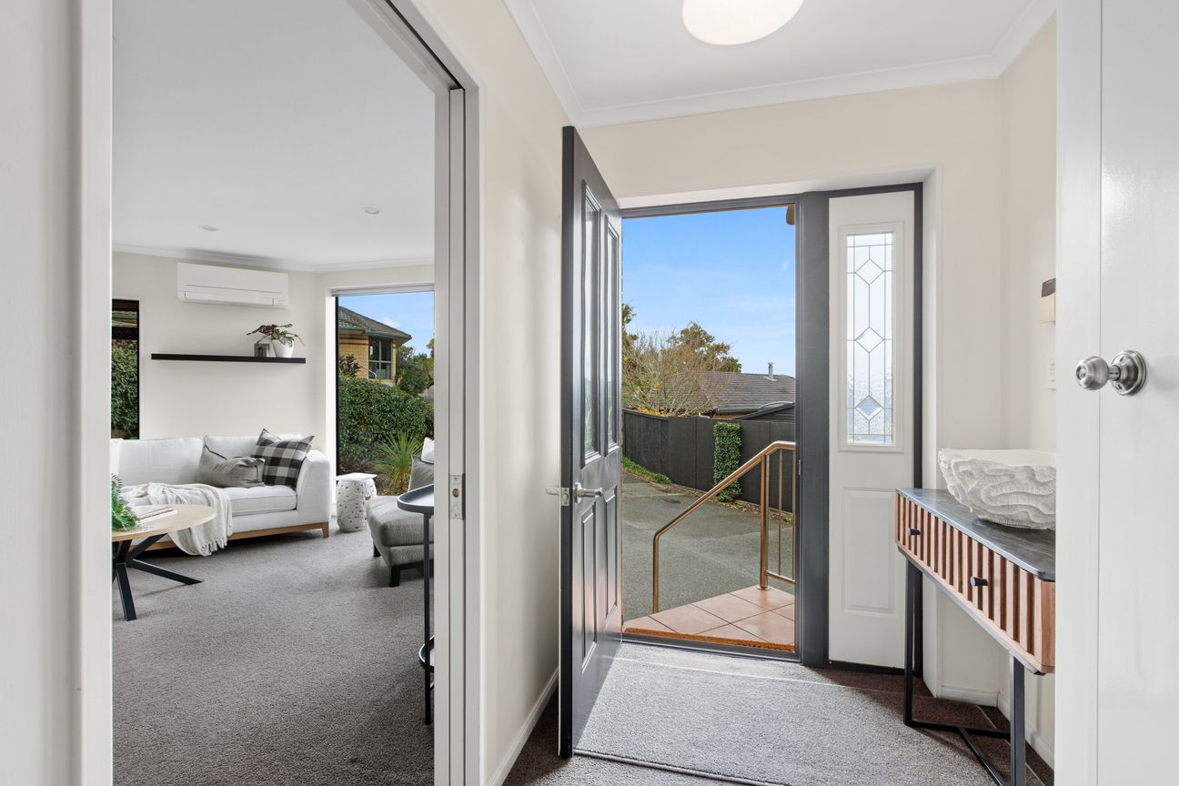 Multi Generational Family Home - Vista 5