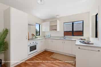 2/12 London Street, Richmond