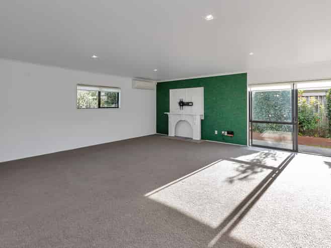 7 Endeavour Place, One Tree Point