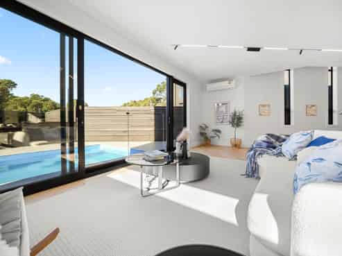 61B Churchill Road, Murrays Bay