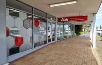 Well presented commercial space