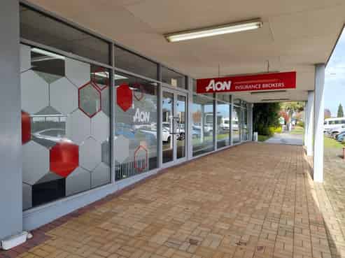 Well presented commercial space