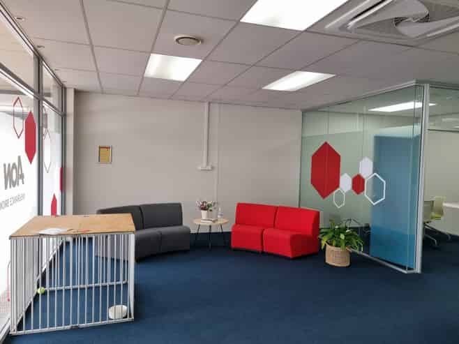 Well presented commercial space