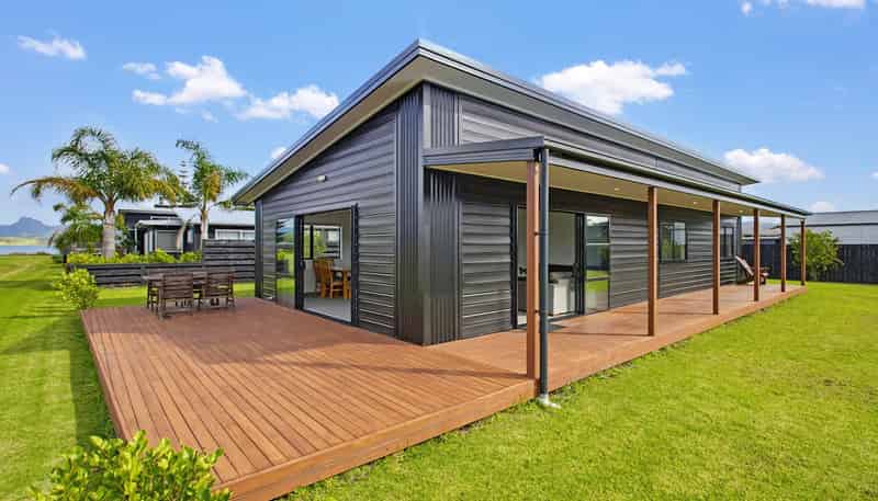 101 Kelly Jade Avenue, Matarangi