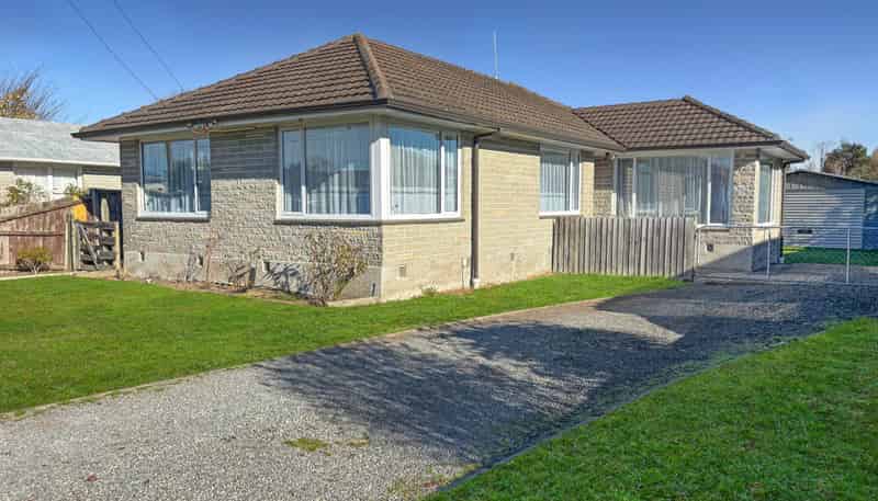53 Greenhaven Dr, Burwood