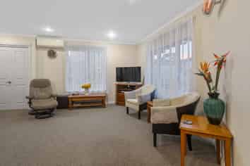 13/17 Simmonds Grove, Greerton