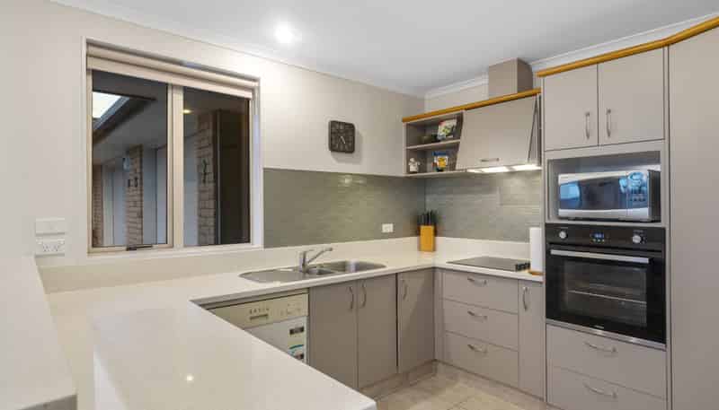 13/17 Simmonds Grove, Greerton