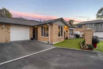 13/17 Simmonds Grove, Greerton