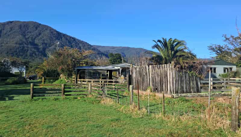 459 Birchfield Road, Waimangaroa
