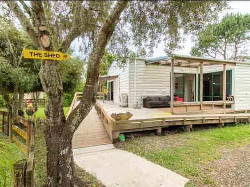 301A Riverhead Road, Riverhead