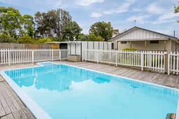 318 Te Moana Road, Waikanae