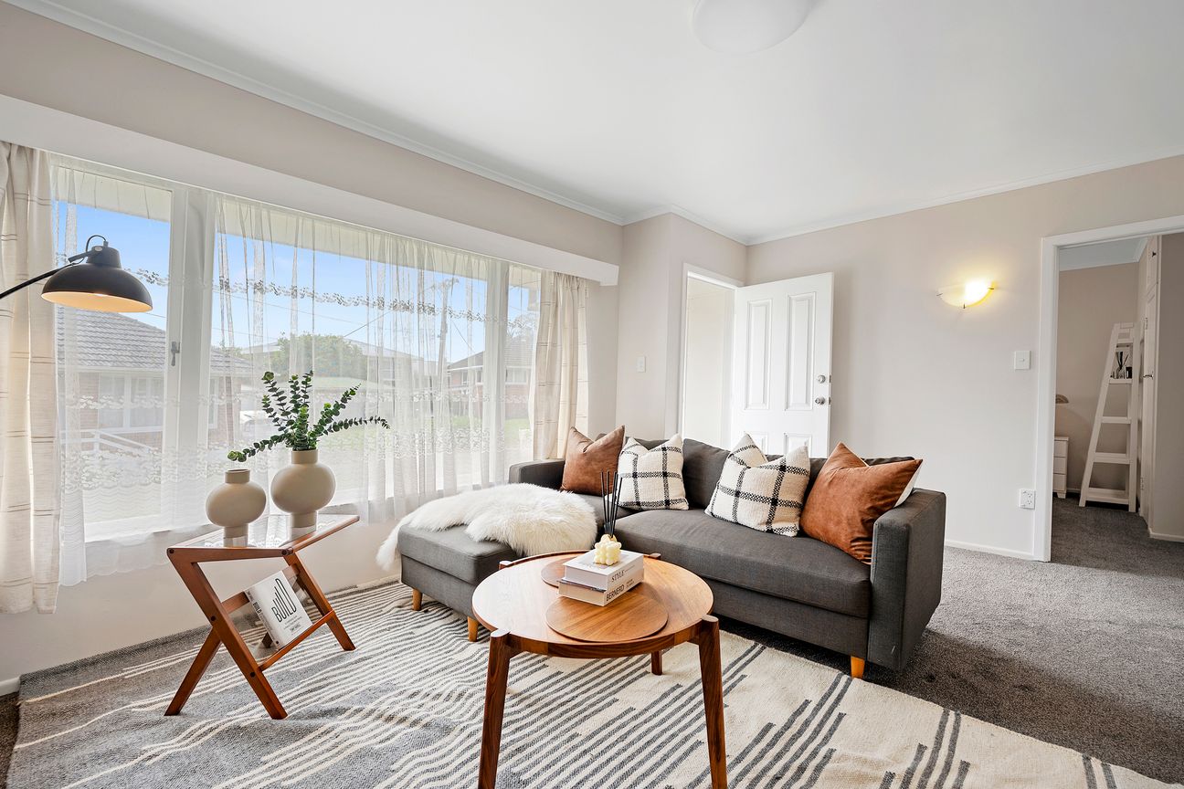 Buy Me, I'm Priced To Sell! - Vista 2