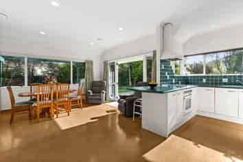 9 Gresham Place, Taradale