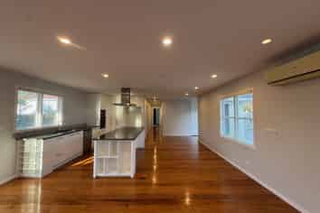 102 Owairaka Avenue, Mount Albert