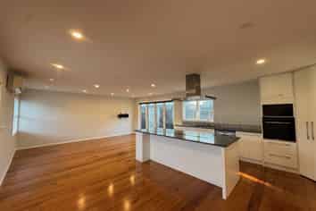102 Owairaka Avenue, Mount Albert