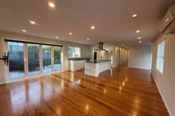 102 Owairaka Avenue, Mount Albert