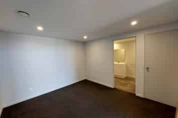 138A Molesworth Street , Strandon