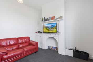 303 Princes Street, Strathern