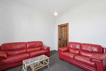 303 Princes Street, Strathern