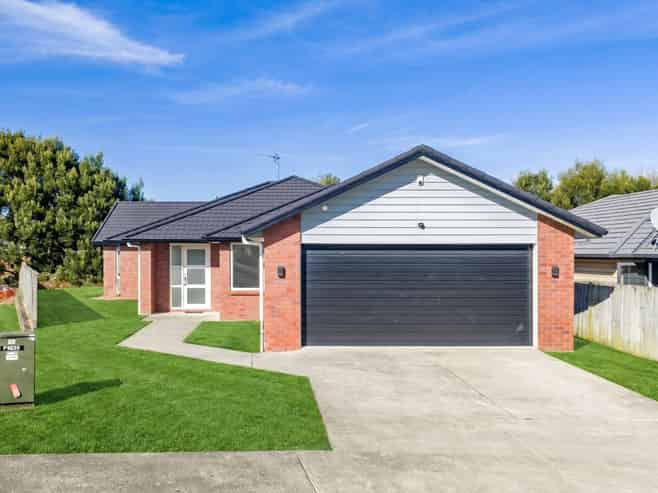 26 Blackwood Crescent, Glenview