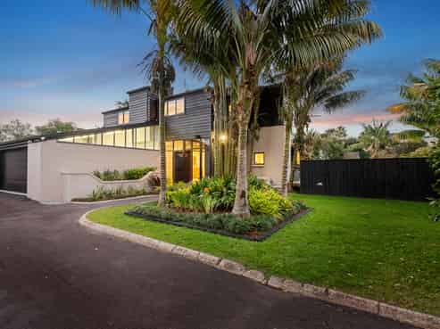 6 Birchwood Grove, Greenhithe