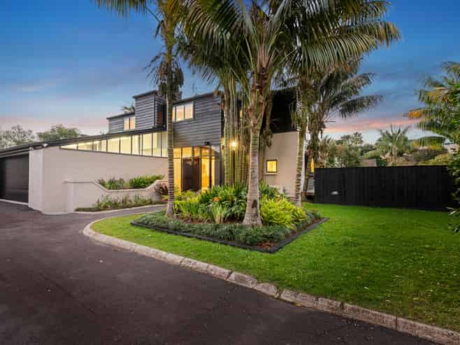 6 Birchwood Grove, Greenhithe