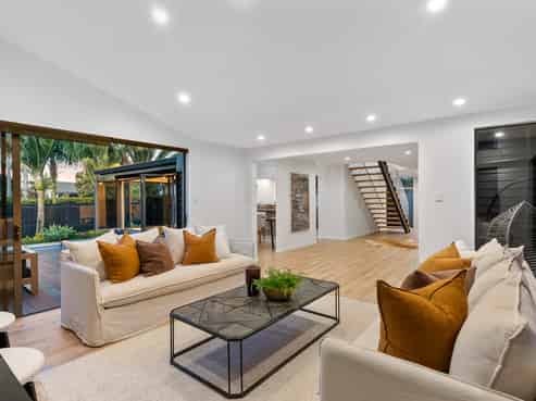 6 Birchwood Grove, Greenhithe