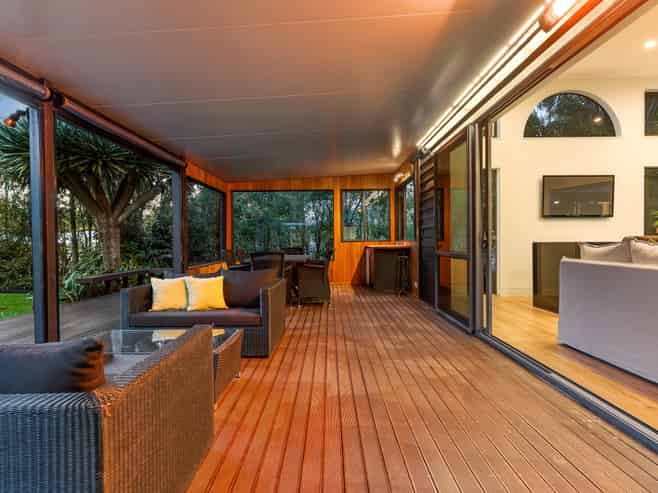 6 Birchwood Grove, Greenhithe