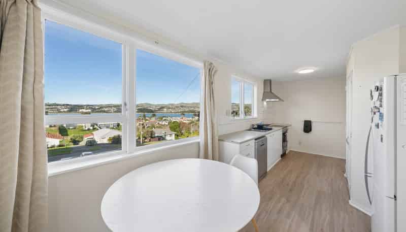 9 Arene Grove, Titahi Bay