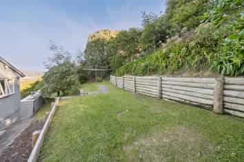 9 Arene Grove, Titahi Bay
